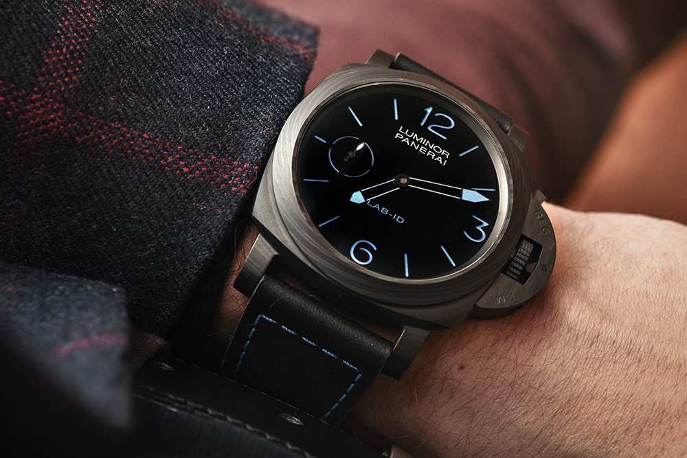 Panerai LAB-ID Luminor 1950 Carbotech 3 Days PAM 700 Watch Hands-On Hands-On 